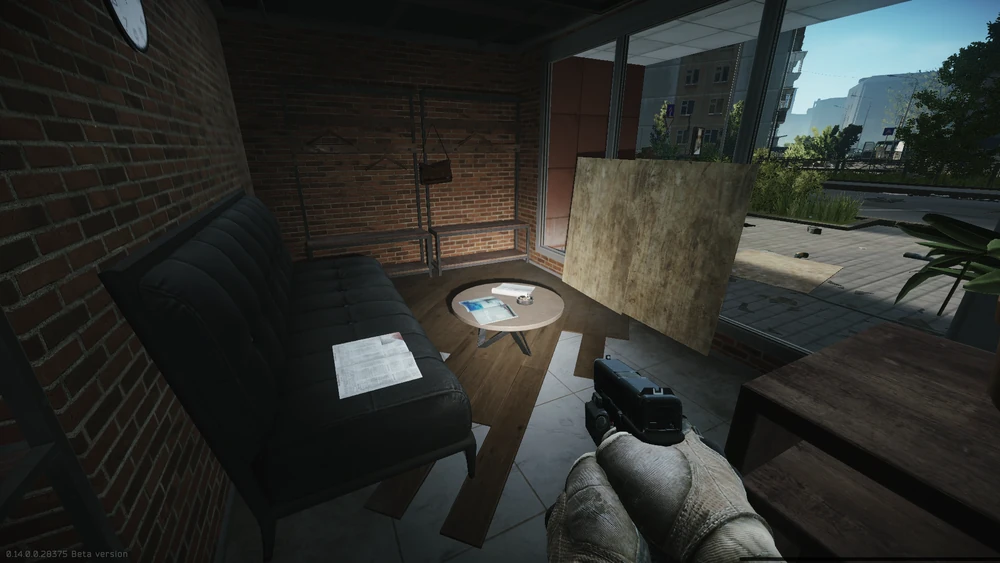 第一个藏匿点在桌上 第一个藏匿点在桌上