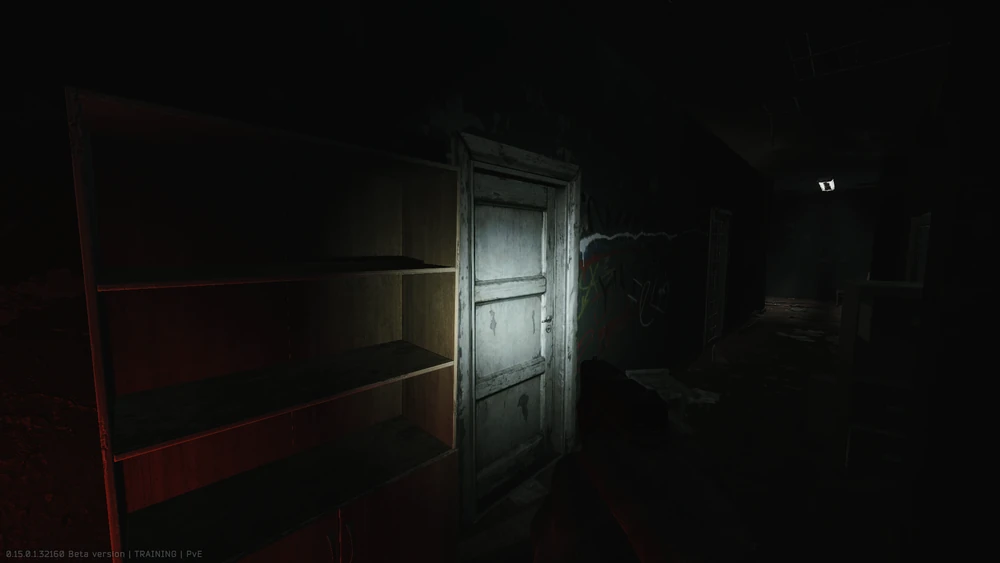 工厂破门房间门