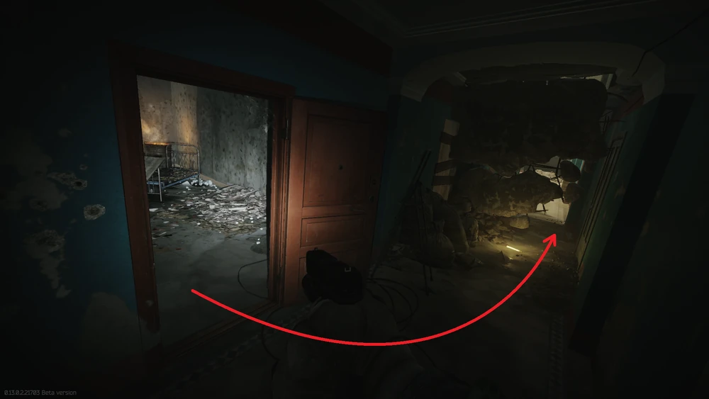 二楼走廊,有杂物的通道 二楼走廊,有杂物的通道