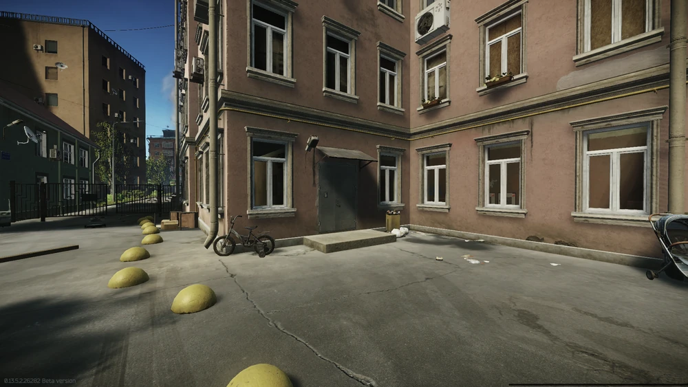 Klimova 16a公寓后门 Klimova 16a公寓后门